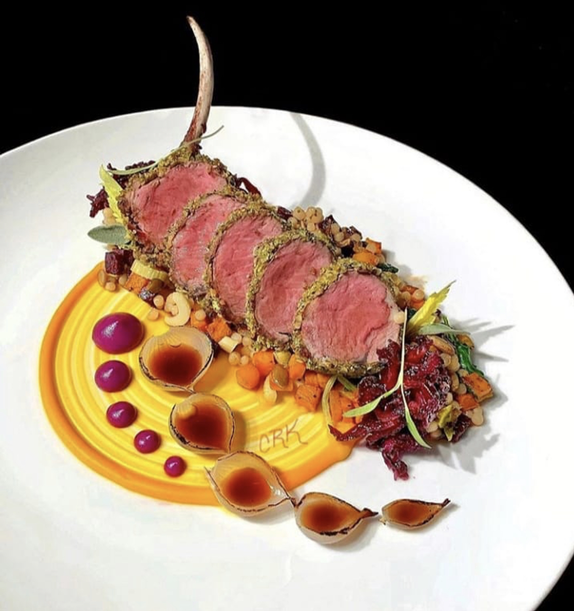 Herb-crusted lamb VIP inflight catering LEMG Málaga