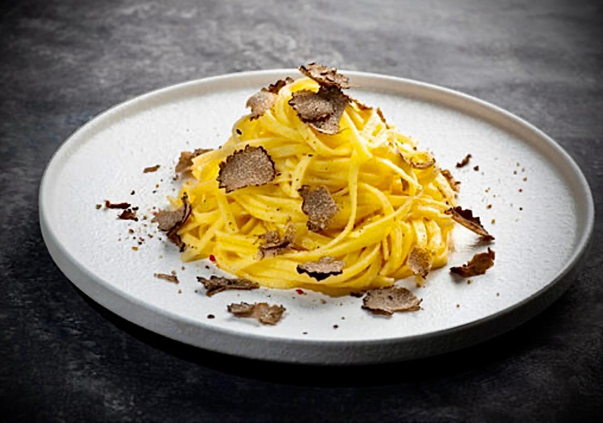 Black truffle tagliolini private jet catering LGMK Mykonos